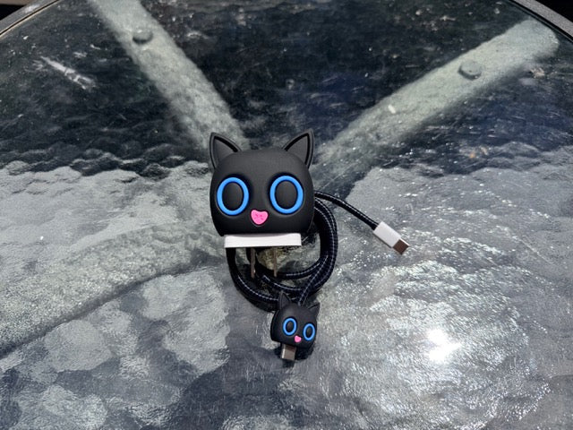 BLACK KITTY - Charger