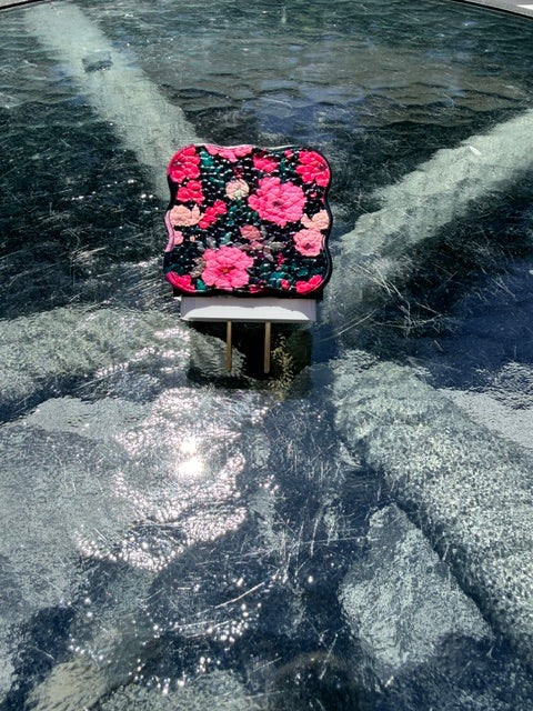BOSSY FLOWER - Charger