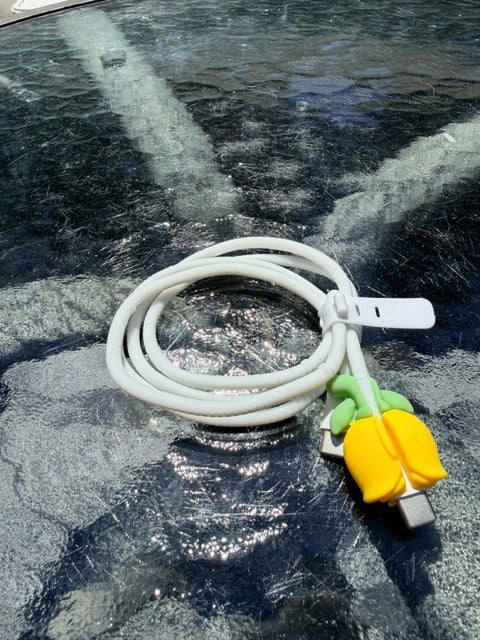 YELLOW TULIP -Charger